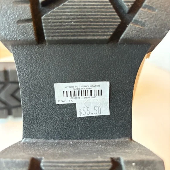 Torrid Chunky White Loafers with Chain size 7.5 WW - Picture 12 of 14